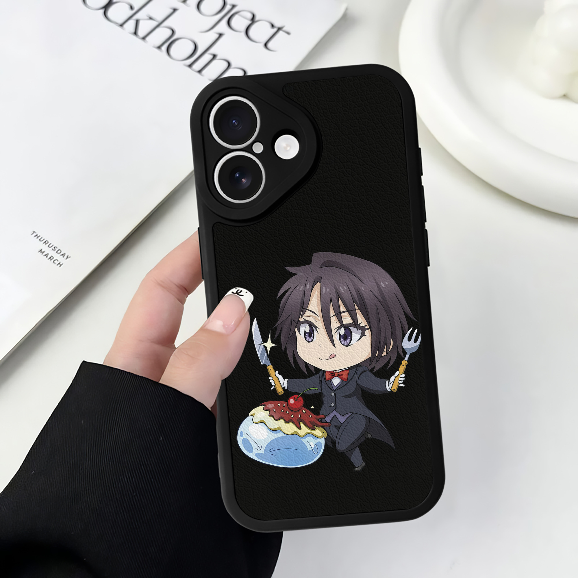 （画像用） 転スラ Regarding Reincarnated to Slime 【iPhone 16シリーズ対応】シリコンスマホケース（レザー調） 材質：シリコン